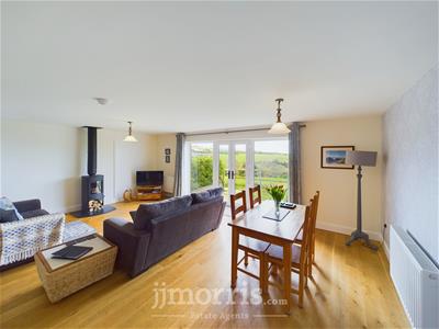 Open plan kitchen/ living room/ dining room